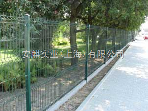 園林護欄網-定做噴塑雞西鐵絲網護欄|鶴崗圍欄網|綏化建筑護欄-安麒實業(上海)